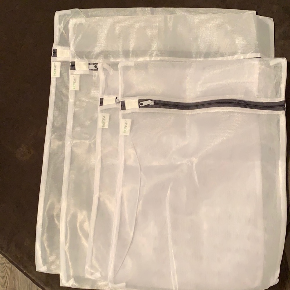 4 mesh bags!